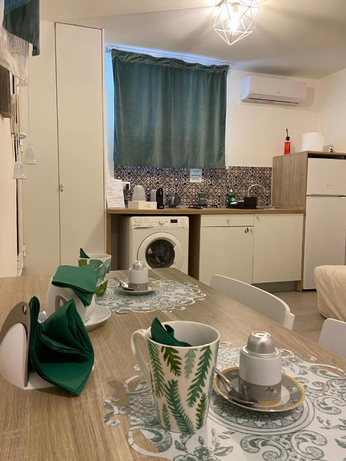 Вилла Loft Crispi Бари Экстерьер фото