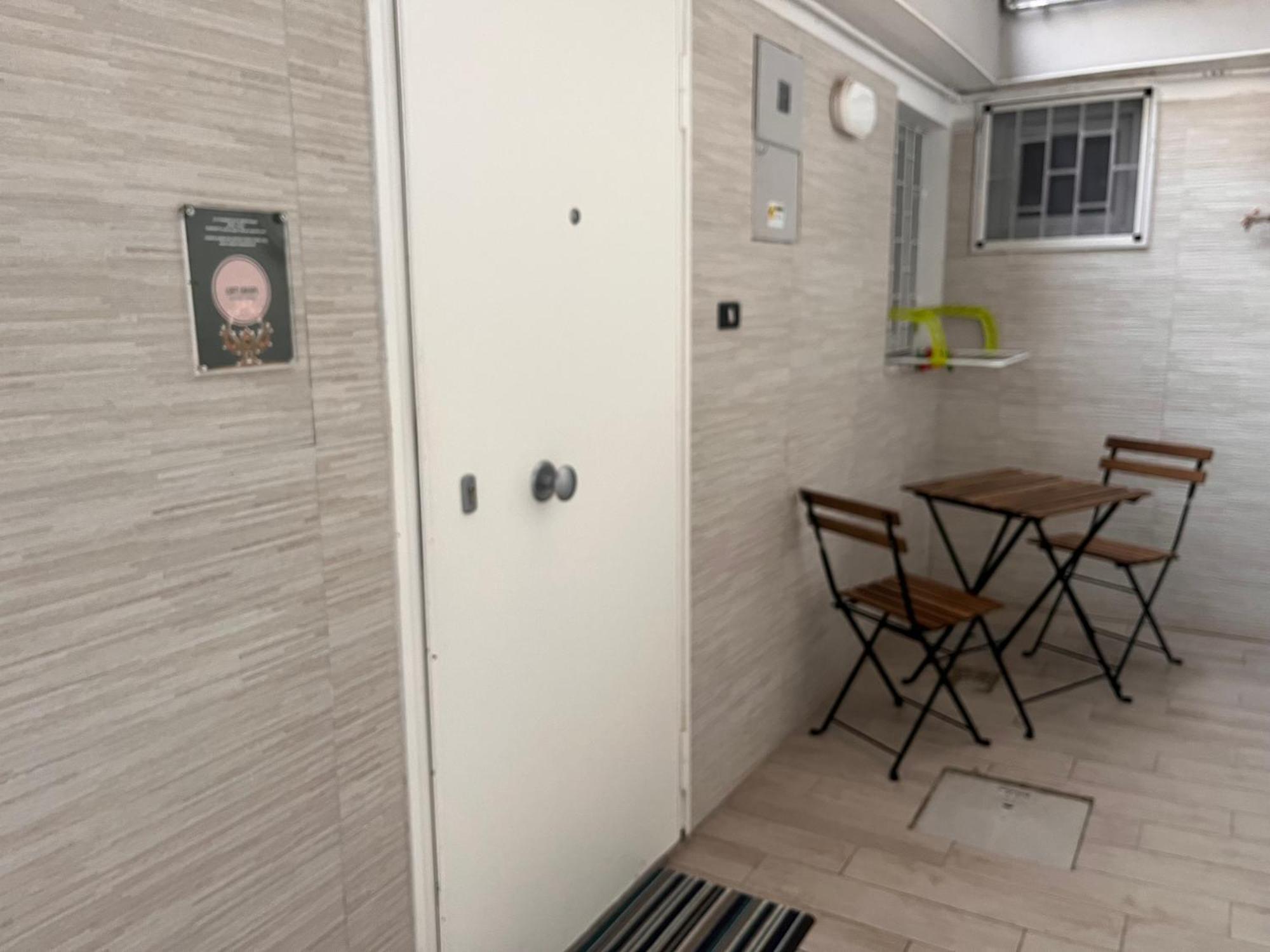 Вилла Loft Crispi Бари Экстерьер фото